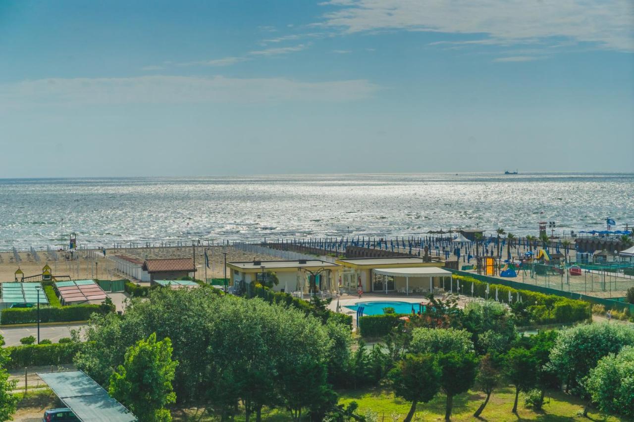 Hotel Sole Сотомарина Екстериор снимка