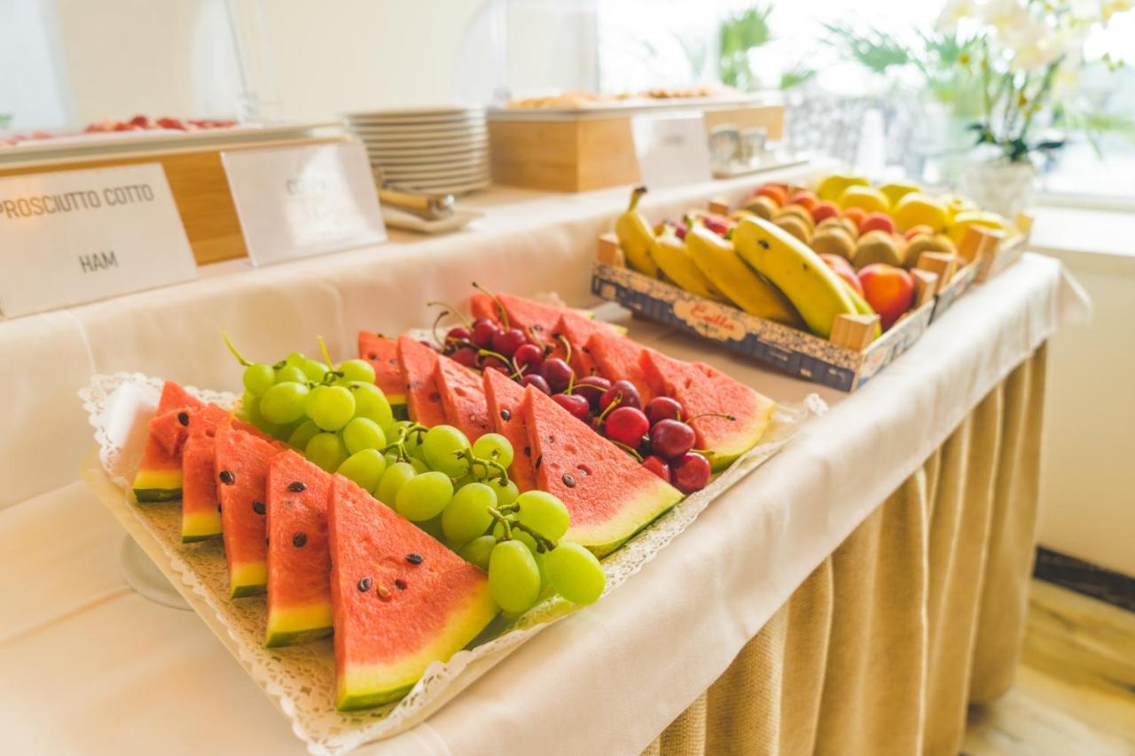 Hotel Sole Сотомарина Екстериор снимка
