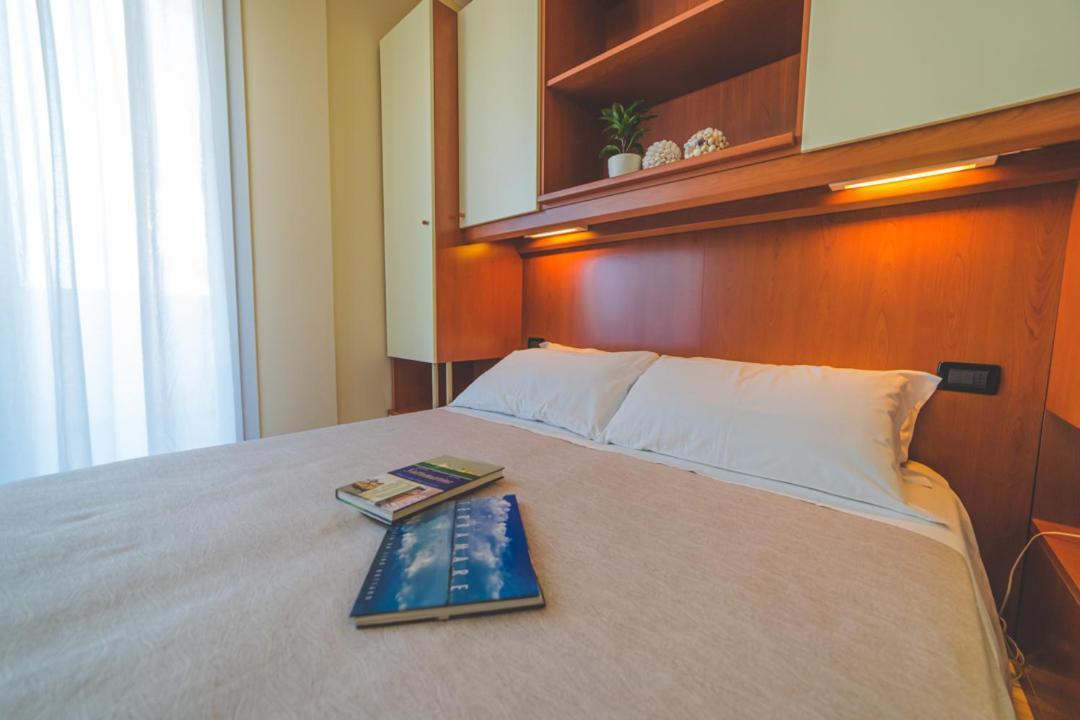 Hotel Sole Сотомарина Екстериор снимка