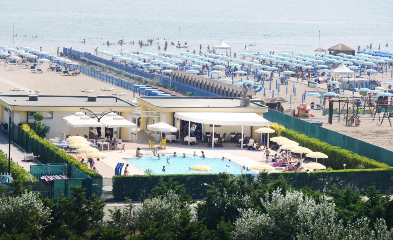 Hotel Sole Сотомарина Екстериор снимка
